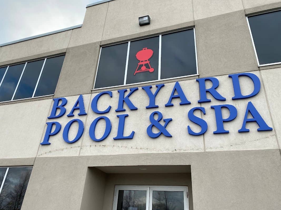 Backyard Pool And Spa project photo