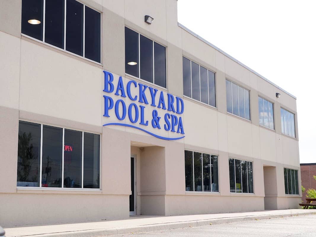 Backyard Pool And Spa project photo 4
