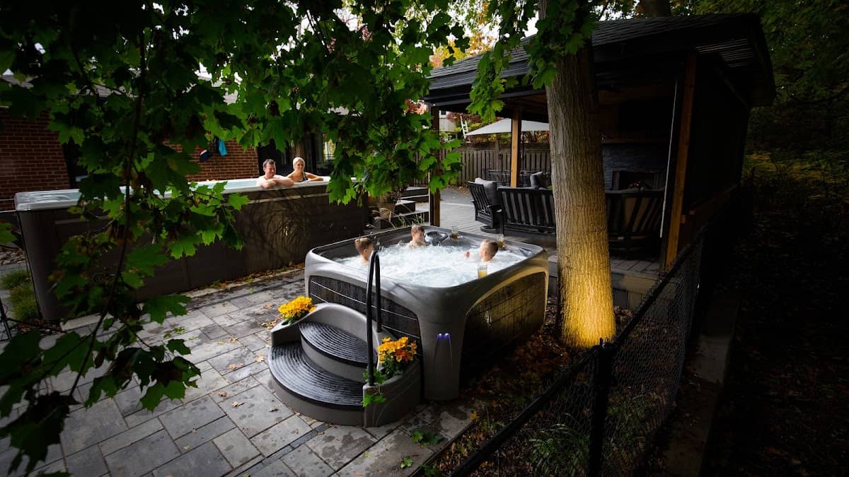 Backyard Retreat - Hot Tubs, Swim Spas & All-Weather Pools (Hydropool Factory Outlet Store) project photo 2
