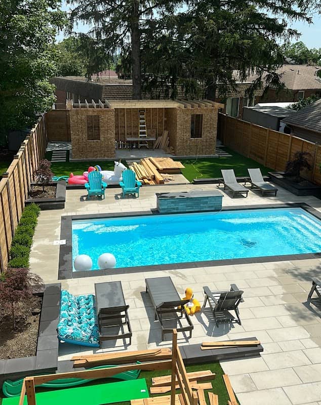 Best Fiberglass Pools Ontario project photo 2
