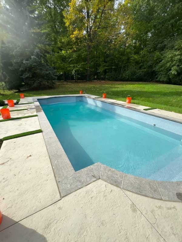 Deep End Pools project photo 2