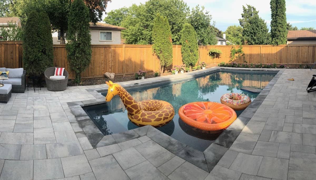 Oakville's Finest Pools project photo 2