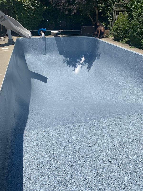 Oakville's Finest Pools project photo 3