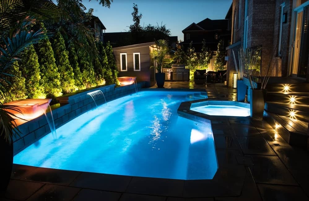 Refined Pools & Landscaping project photo 2