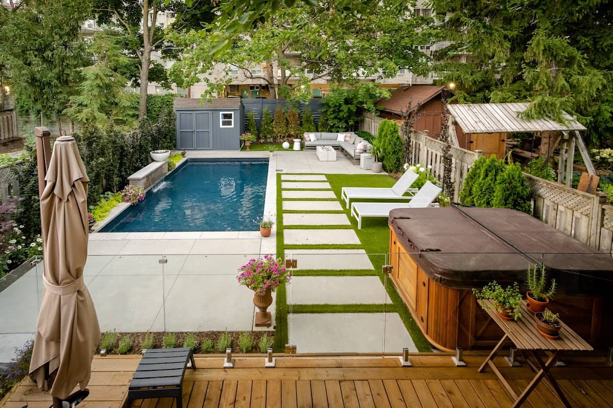 Solda Pools Ltd project photo 3