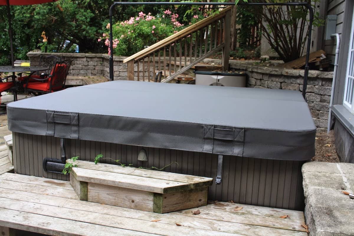 SuperCover Hot Tub Covers project photo 2